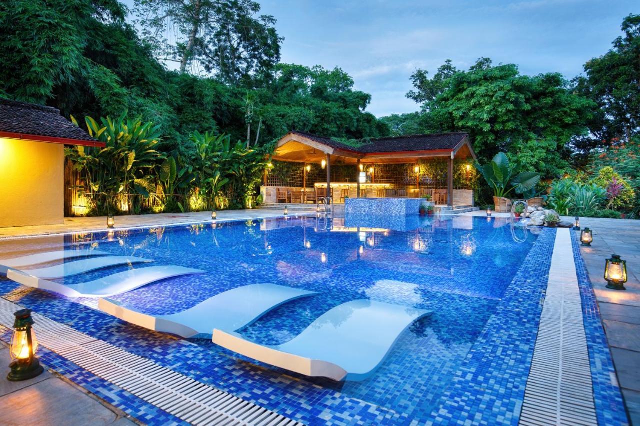 Green Mansions Jungle Resort Sauraha Esterno foto